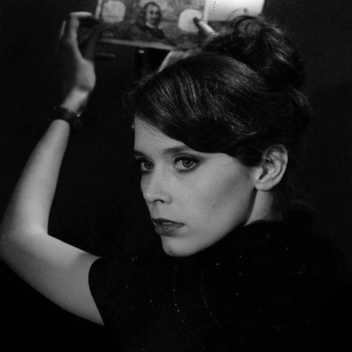 “…Me sentí como la primera vez que me vino la menstruación: orgullosa de ser mujer…”  - Sylvia Kristel  