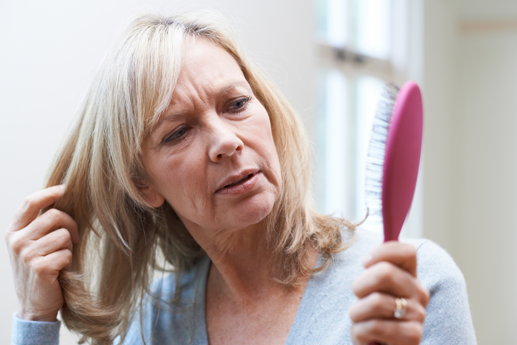 Durante la menopausia se pueden presentar los siguientes síntomas: